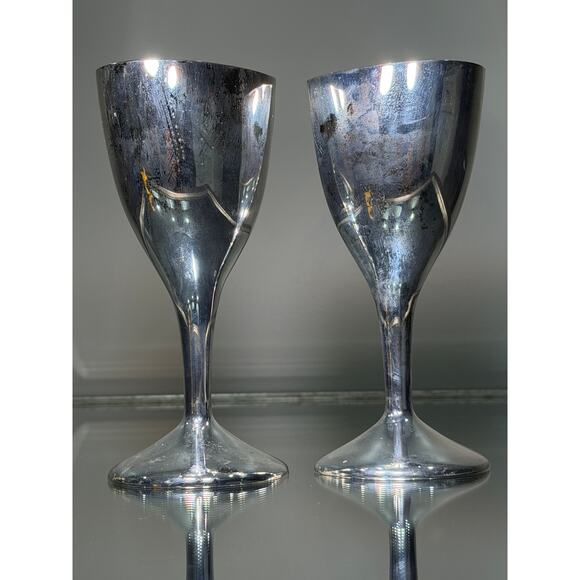 Amazon.com: Lenox True Love Glass Flute Pair Clear, 1.25 LB  Vintage Lenox Chrome Heart Metallic Goblets Pair